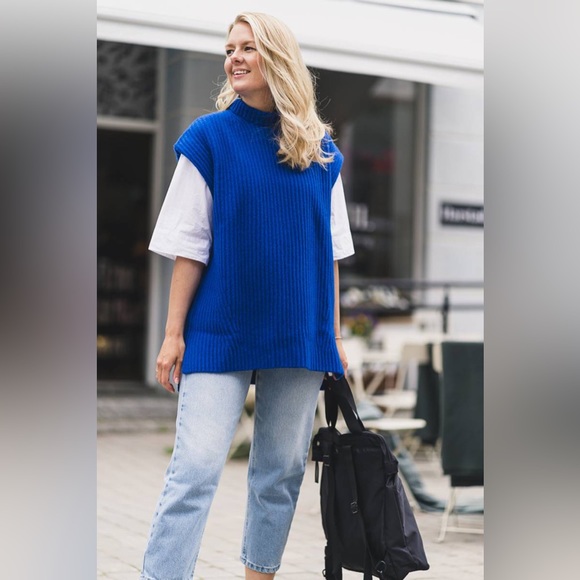 GANNI Rib Knit Vest - Picture 2 of 8